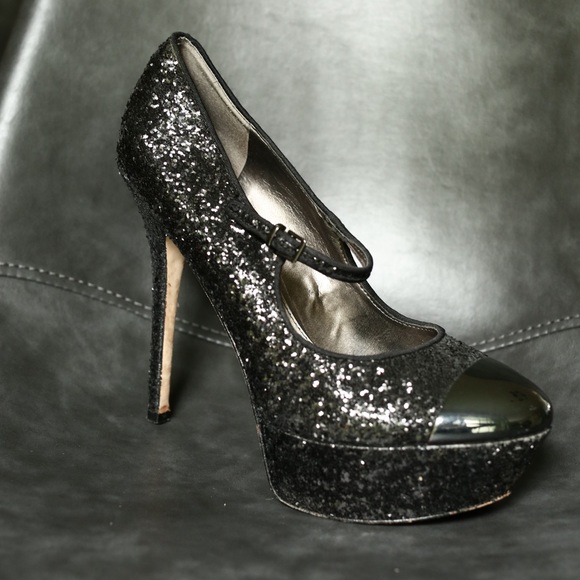 Sam Edelman Shoes - Sam Edelman black sparkly pumps size 9